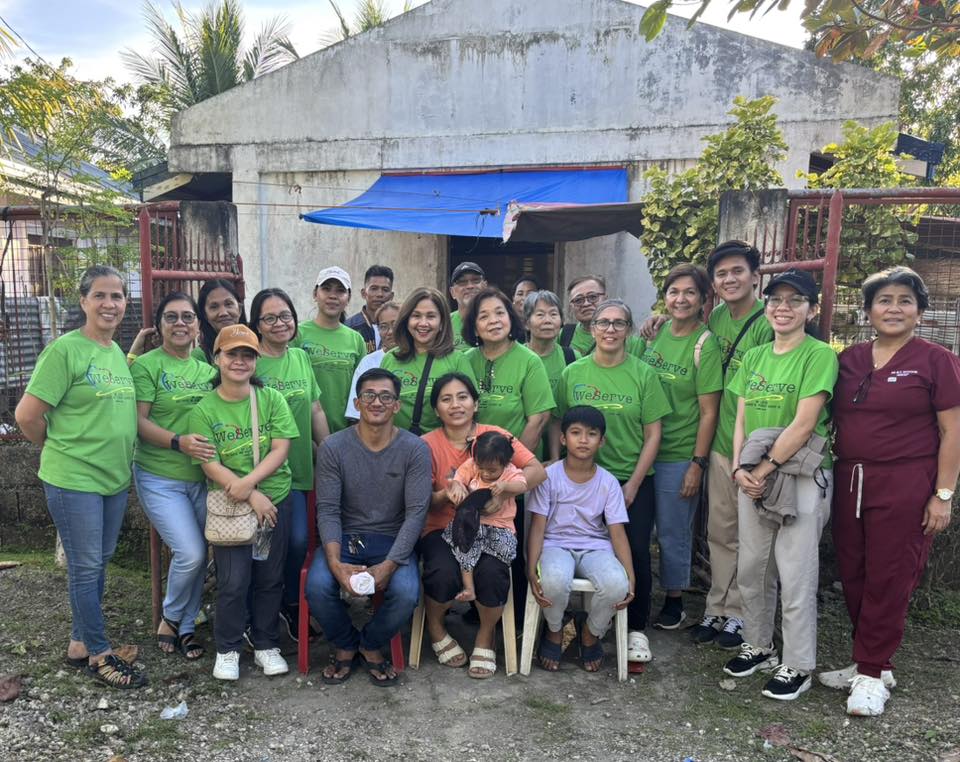 WeServe Medical and Evangelistic Team with New Hope to Asia volunteers gathered for a group photo in Masbate Province